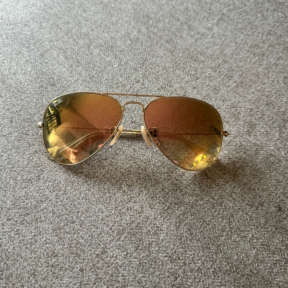 Ray Ban Aviator Sunglasses Gold Frame